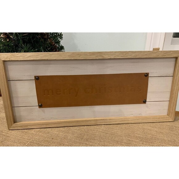 New Neutral Colors Merry Christmas Wooden Sign - Picture 1 of 3
